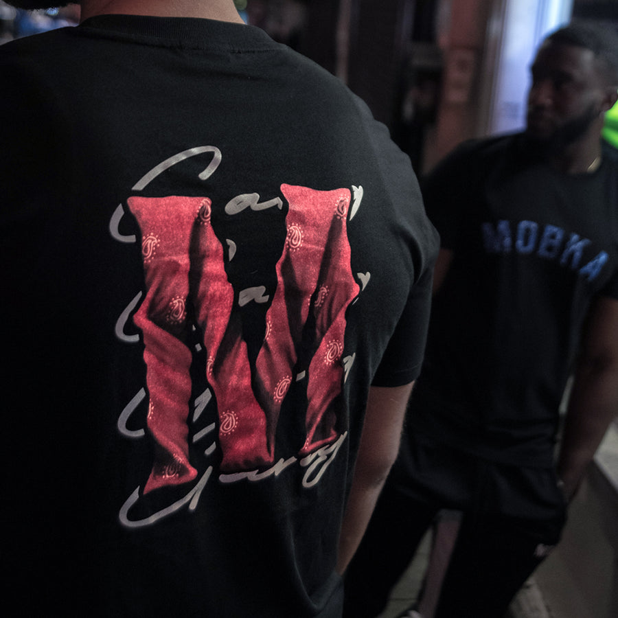GANGS THICKER THAN WATER TEE > BLK/RED